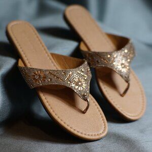 NWOT, Olivia Miller Beaded Flip Flops size 10